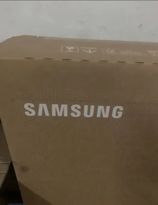 Television samsung crystal UHD DU7100 55