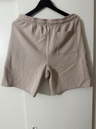 Pantalón corto Kiabi beige talla L