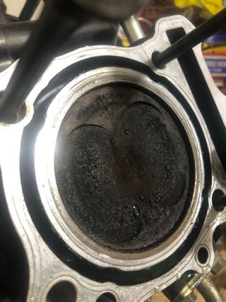 Culatas de Hyosung aquila GV650 completas 19000Km