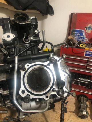 Culatas de Hyosung aquila GV650 completas 19000Km