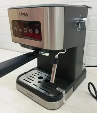 Cafetera Espresso Ufesa Monza - 20 bares