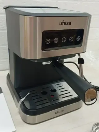Cafetera Espresso Ufesa Monza - 20 bares
