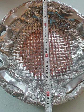 Centro frutero decorativo con asas