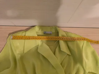 Vestido verde satinado