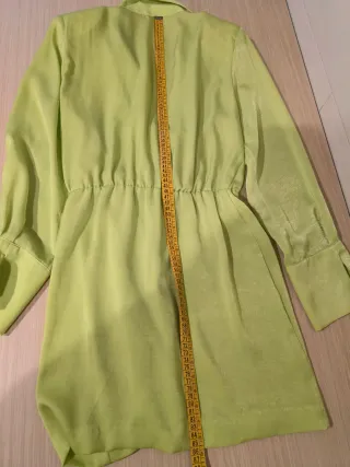 Vestido verde satinado