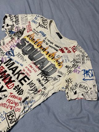 Camiseta Estampada Graffiti Forever Young Squad