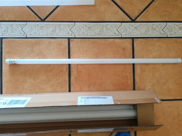 Lote 7 Tubos LED 12W 4000K Nuevos