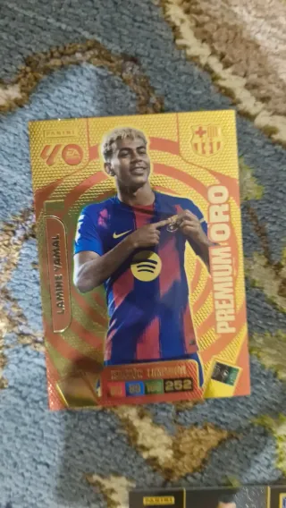 Cromo Panini LaLiga Premium Oro Yamal