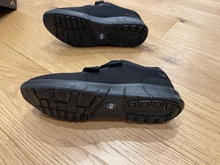 Zapatillas Suecos Talla 42