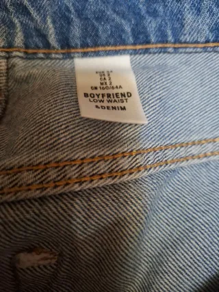 Pantalón vaquero desgastado