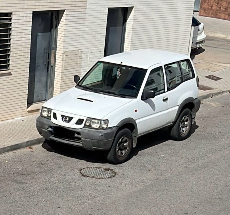 Nissan Terrano II 2004 - foto 1