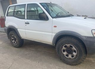 Nissan Terrano II 2004