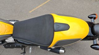 Triumph Street Cup 900 - Moto Deportiva