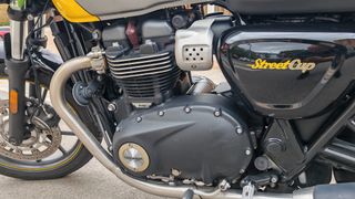 Triumph Street Cup 900 - Moto Deportiva