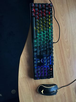 Teclado y Ratón Gaming Kavit RGB