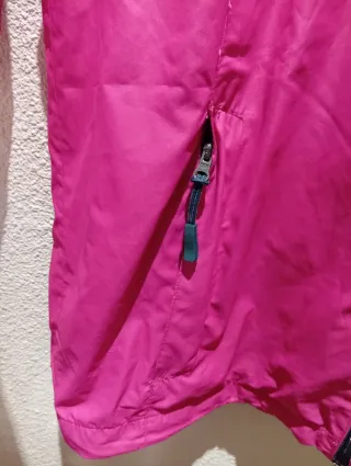 Cortavientos mujer rosa