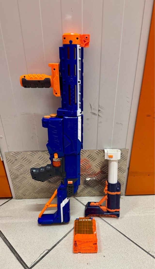 Lanzador Nerf N-Strike Elite Retaliator