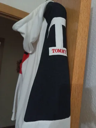 Sudadera Tommy Hilfiger con capucha