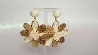 Pendientes flamenca flor beige y blanco fiesta