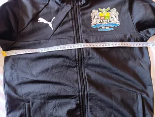 Chaqueta deportiva Puma negra talla ver fotos.