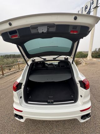 Porsche Cayenne 2016