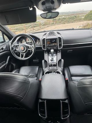 Porsche Cayenne 2016