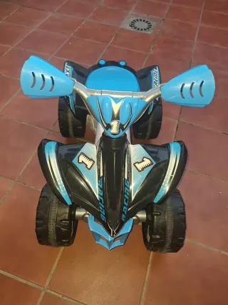 Moto Quad Eléctrica Toys R Us Niños