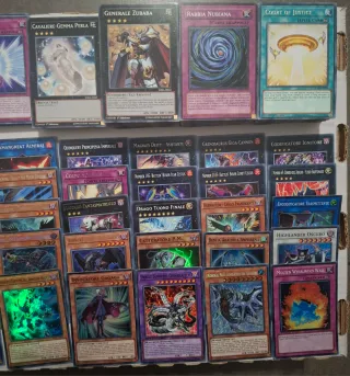 Lotto 400 carte Yu-Gi-Oh!