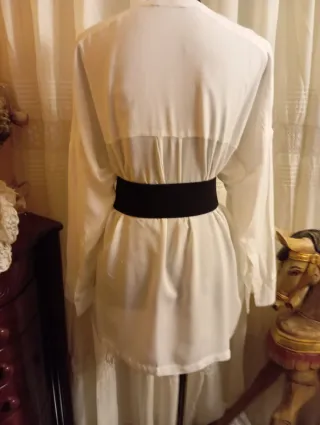 Blusón Mango Blanco Talla S