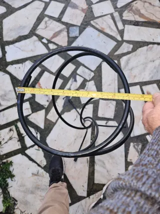 Macetero forja negro