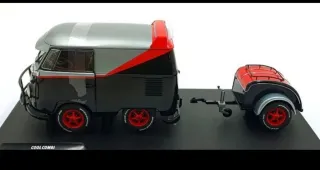 Volkswagen T1 Camper Van con Rimorchio