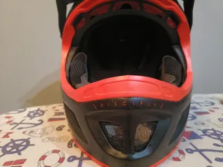 Casco Giro Integral Negro y Naranja