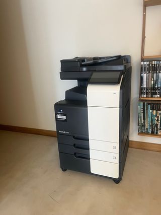 Copiadora Konica Minolta Multifunción