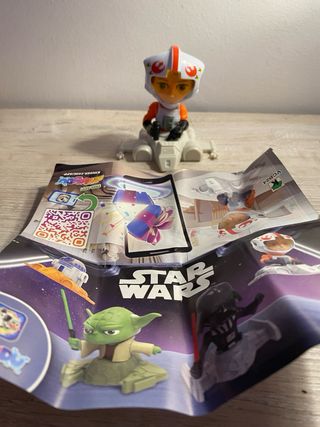 Figura Star Wars Huevo Kinder Maxi: YODA