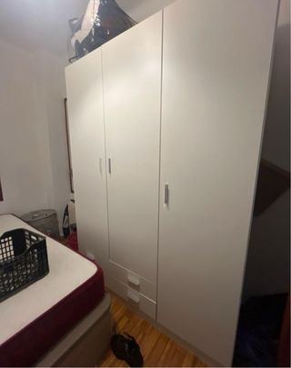 Armario blanco grande 2.10m alto x 1.50m ancho