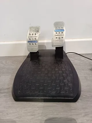 Pedali Thrustmaster T300