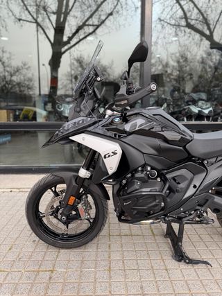 BMW R 1300 GS TRIPLE BLACK