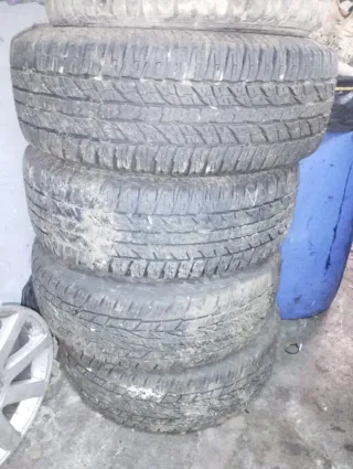 4 Llantas con Neumáticos Yokohama