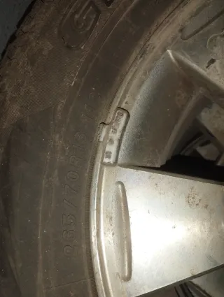 4 Llantas con Neumáticos Yokohama