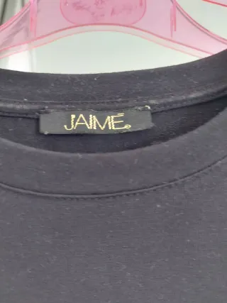 Camiseta JAIME negra con volantes