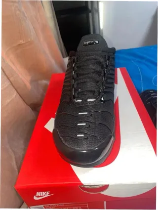 Nike Air Max Plus TN Triple Black Talla 45