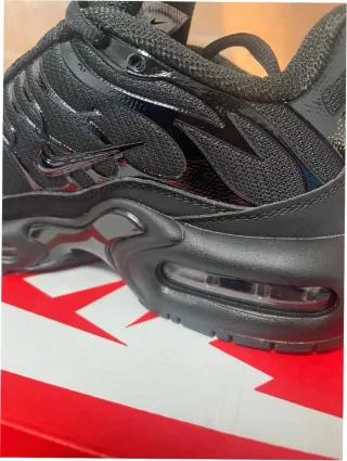 Nike Air Max Plus TN Triple Black Talla 45