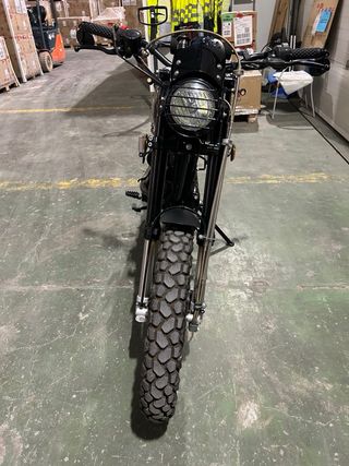 Moto Leonart Tracker 125 Negra