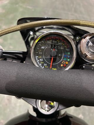 Moto Leonart Tracker 125 Negra