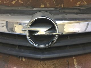 Calandra Reja Parachoques Opel Astra H, OPC, GTC