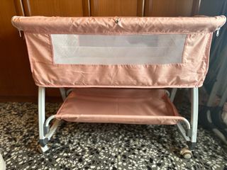 Cuna colecho rosa con mosquitero