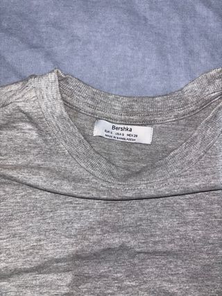 Crop top gris manga larga