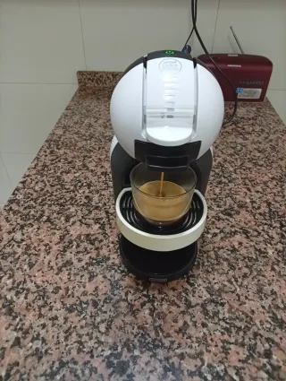 Cafetera Dolce Gusto Automática