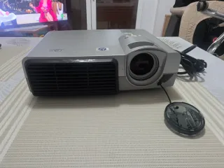 Proyector HP Plata