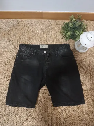 Bermuda Zara Negra Talla 44
